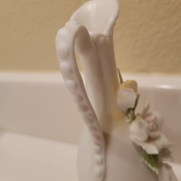 Vintage Lenwile Ardalt Bisque Pitcher Bud Vase - Picture 7 of 8